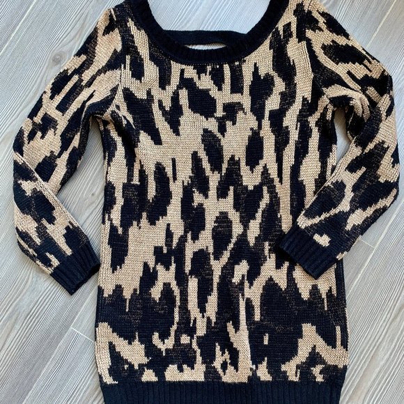 MinkPink open back long sweater - Picture 1 of 2